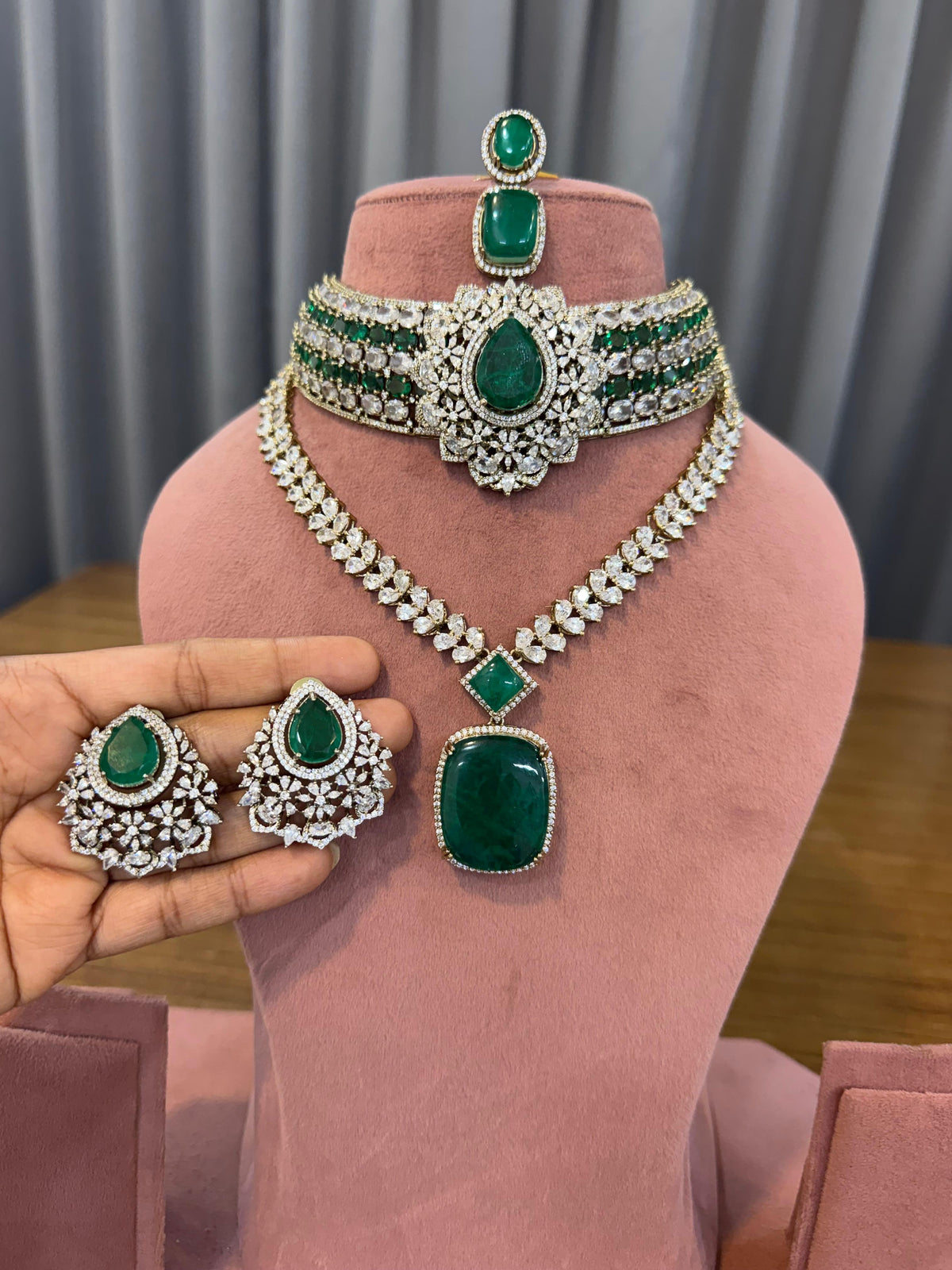 Victorian Emerald AD Bridal Set - full set on mannequin