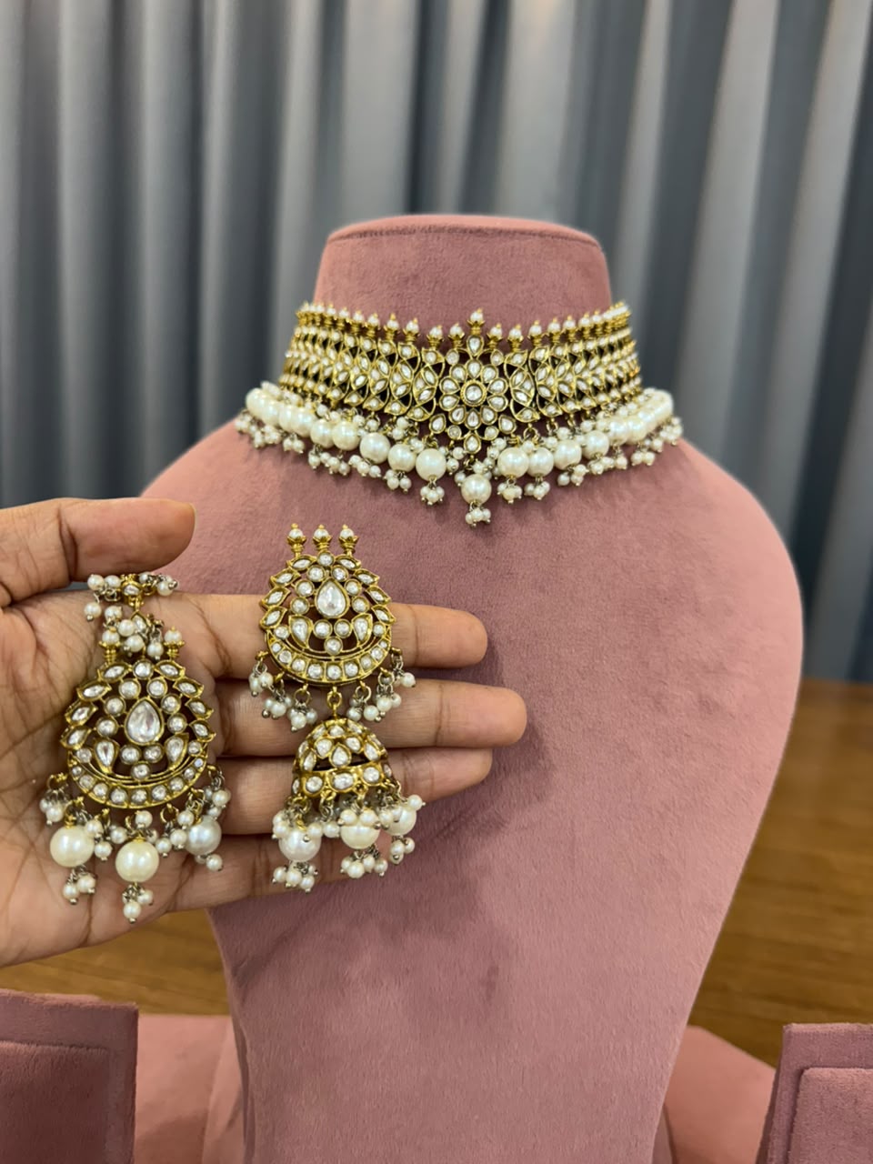 Mint Green Bridal Kundan Jewellery Set with Pearl Choker and Earrings