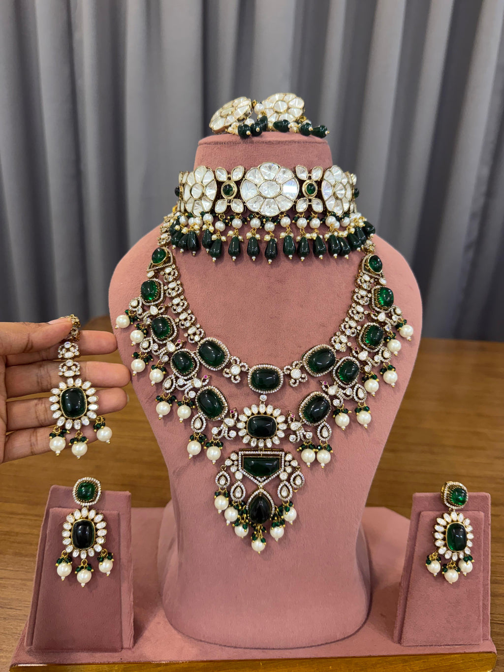 Royal Bridal Kundan and Polki Jewellery Set with Emerald Green Stones and Choker