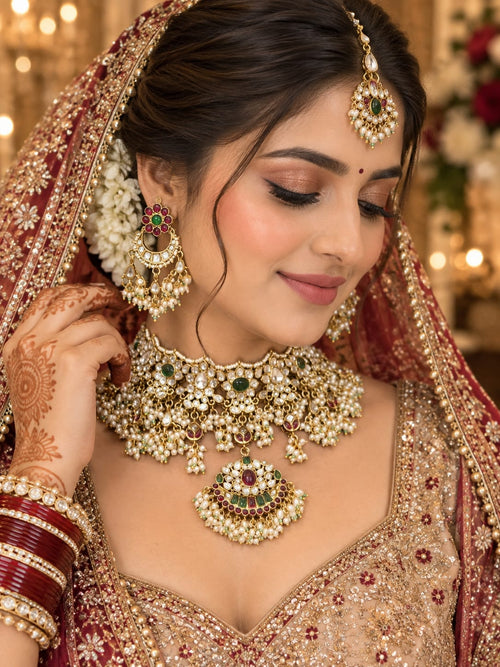 Multicolor bridal Kundan jewellery set with pearl and bead hangings