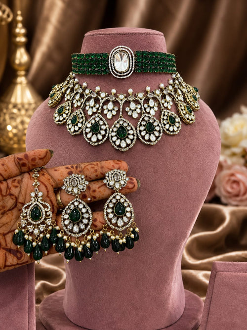 Deep green Bridal Kundan Polki jewellery set with choker and earrings