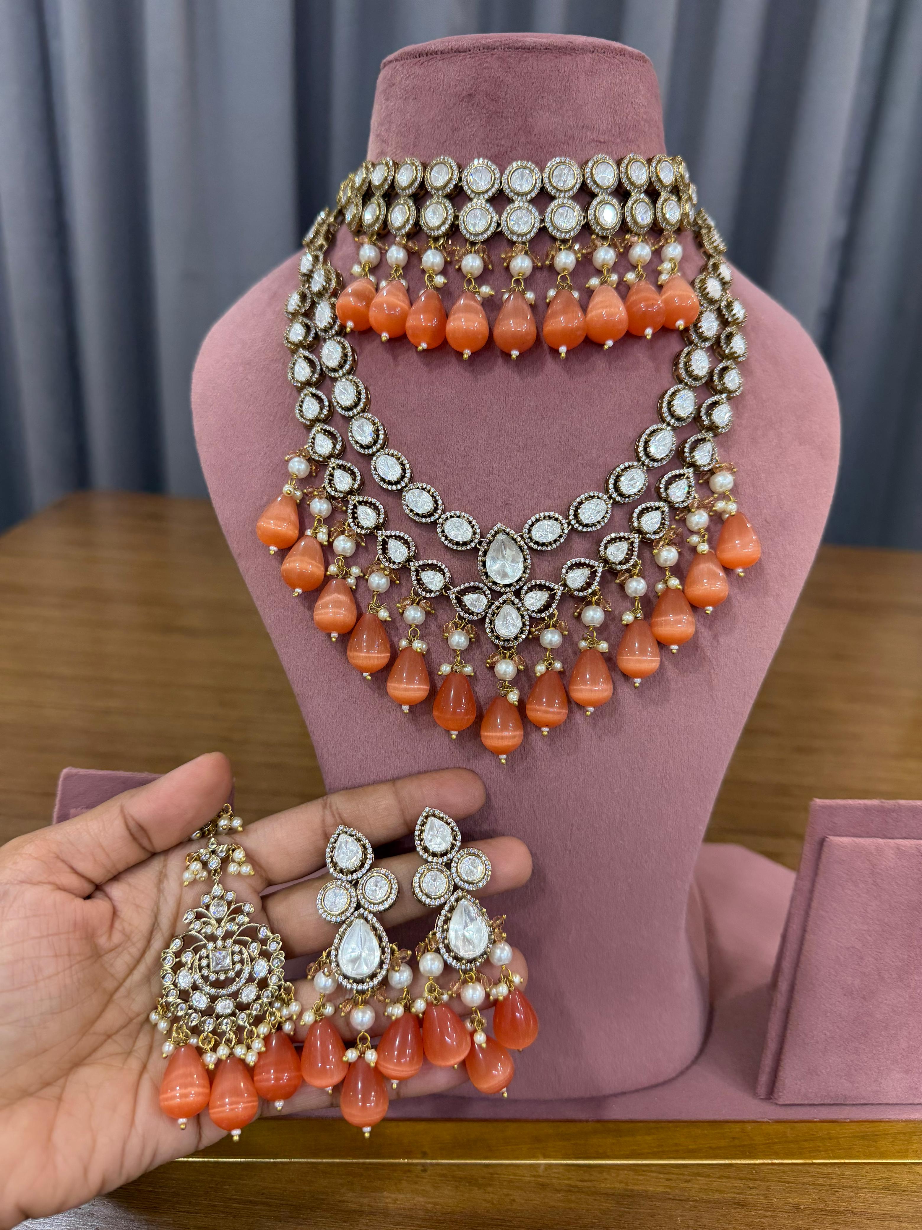 Peach Droplet Bridal Kundan and Polki Jewellery Set with Choker and Earrings.